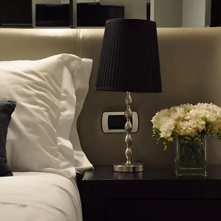 The Royals Experience Naples