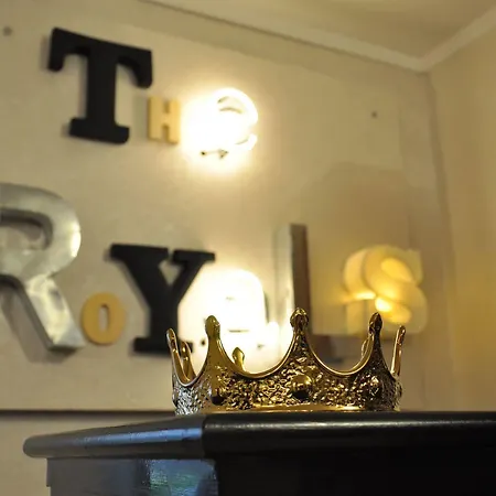 Couette-café The Royals Experience Naples