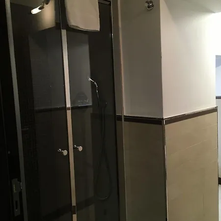 The Royals Experience Napels