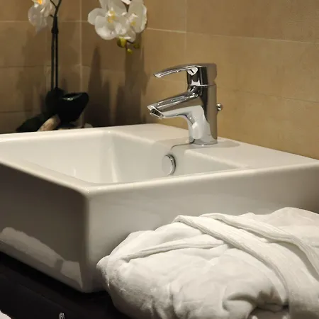 The Royals Experience Bed & Breakfast Napels