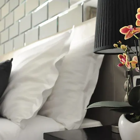 Bed & Breakfast The Royals Experience