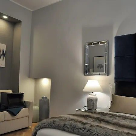 The Royals Experience Oda ve Kahvaltı Napoli