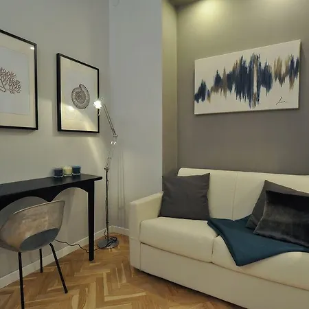 Oda ve Kahvaltı The Royals Experience 2*