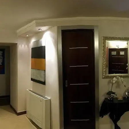 The Royals Experience Napoli