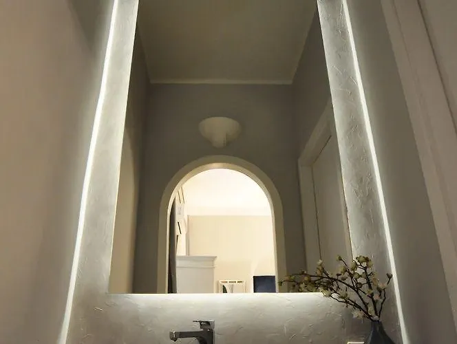 The Royals Experience B&B 2*